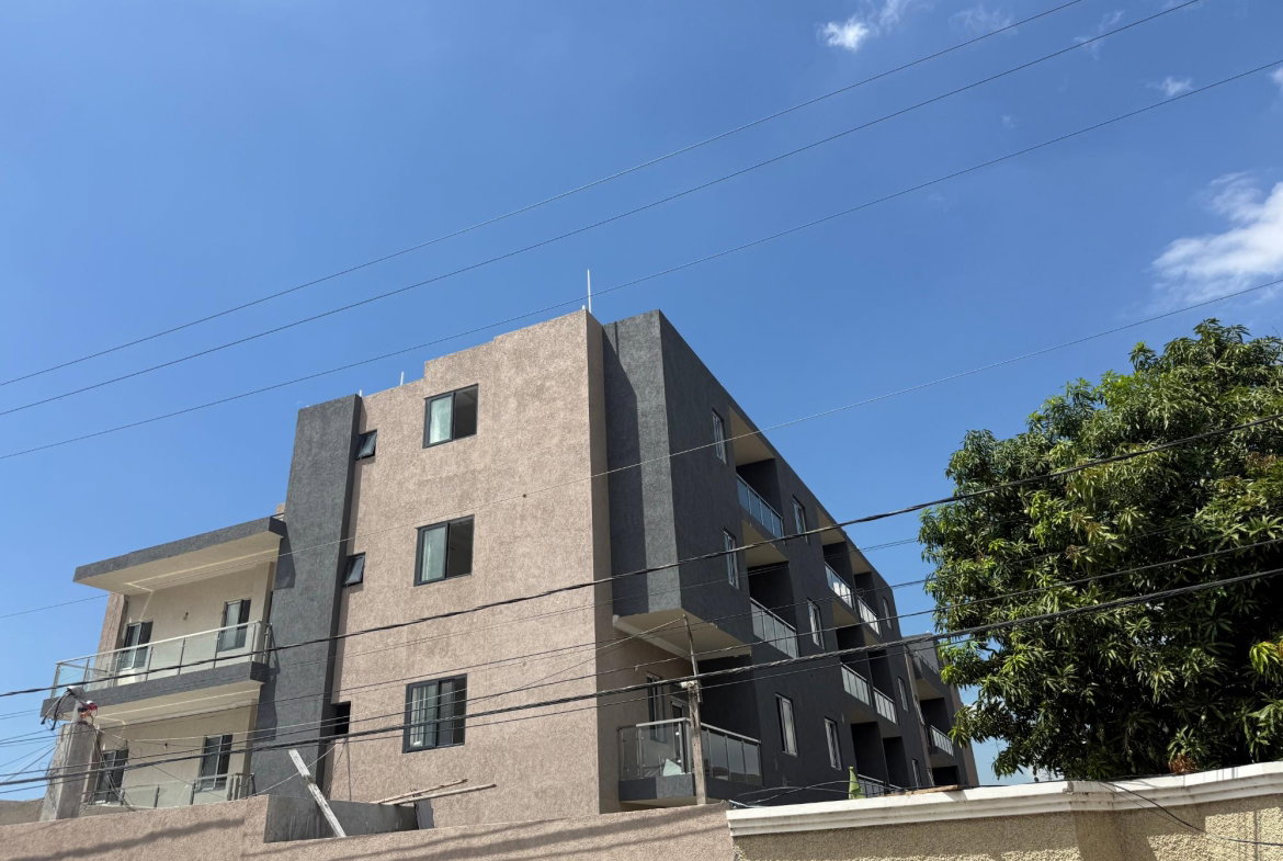 Nineteenth image of 15-19 Liguanea Avenue in Kingston 6, St. Andrew, Jamaica - property is For Sale