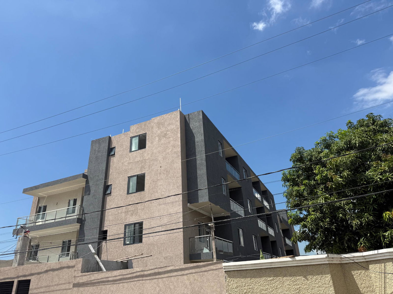 Nineteenth image of 15-19 Liguanea Avenue in Kingston 6, St. Andrew, Jamaica - property is For Sale