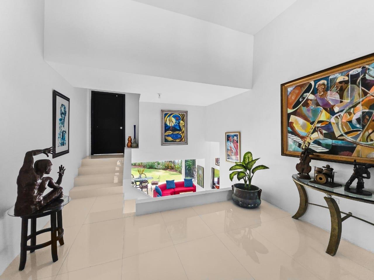 Luxury-4-Bedroom-Apartment-for-Sale-in-Skyline-Jacks-Hill-Kingston Second image of 1-1 Skyline Close in Kingston 6, St. Andrew, Jamaica - property is For Sale