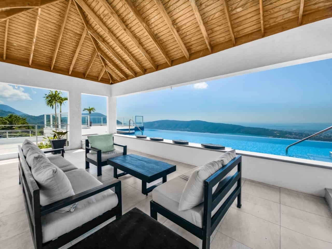 Luxury-4-Bedroom-Apartment-for-Sale-in-Skyline-Jacks-Hill-Kingston Sixteenth image of 1-1 Skyline Close in Kingston 6, St. Andrew, Jamaica - property is For Sale