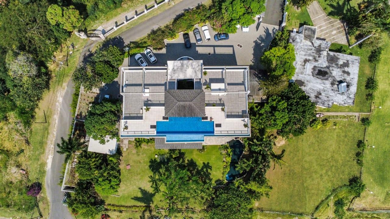 Luxury-4-Bedroom-Apartment-for-Sale-in-Skyline-Jacks-Hill-Kingston Eighteenth image of 1-1 Skyline Close in Kingston 6, St. Andrew, Jamaica - property is For Sale