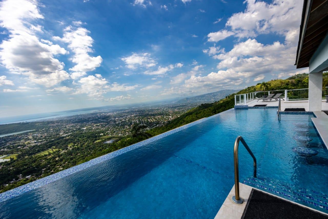 Luxury-4-Bedroom-Apartment-for-Sale-in-Skyline-Jacks-Hill-Kingston Twenty-Fourth image of 1-1 Skyline Close in Kingston 6, St. Andrew, Jamaica - property is For Sale