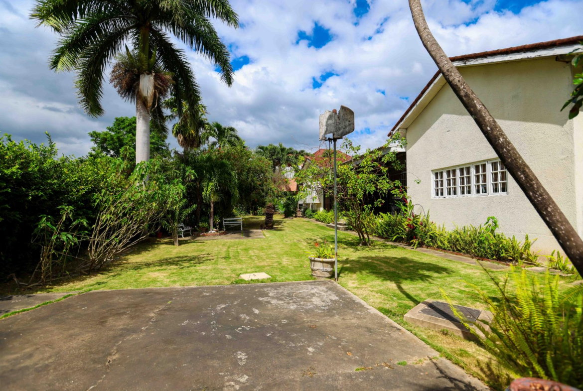 Thirtieth image of Widcombe Way in Kingston 6, St. Andrew, Jamaica - property is For Sale