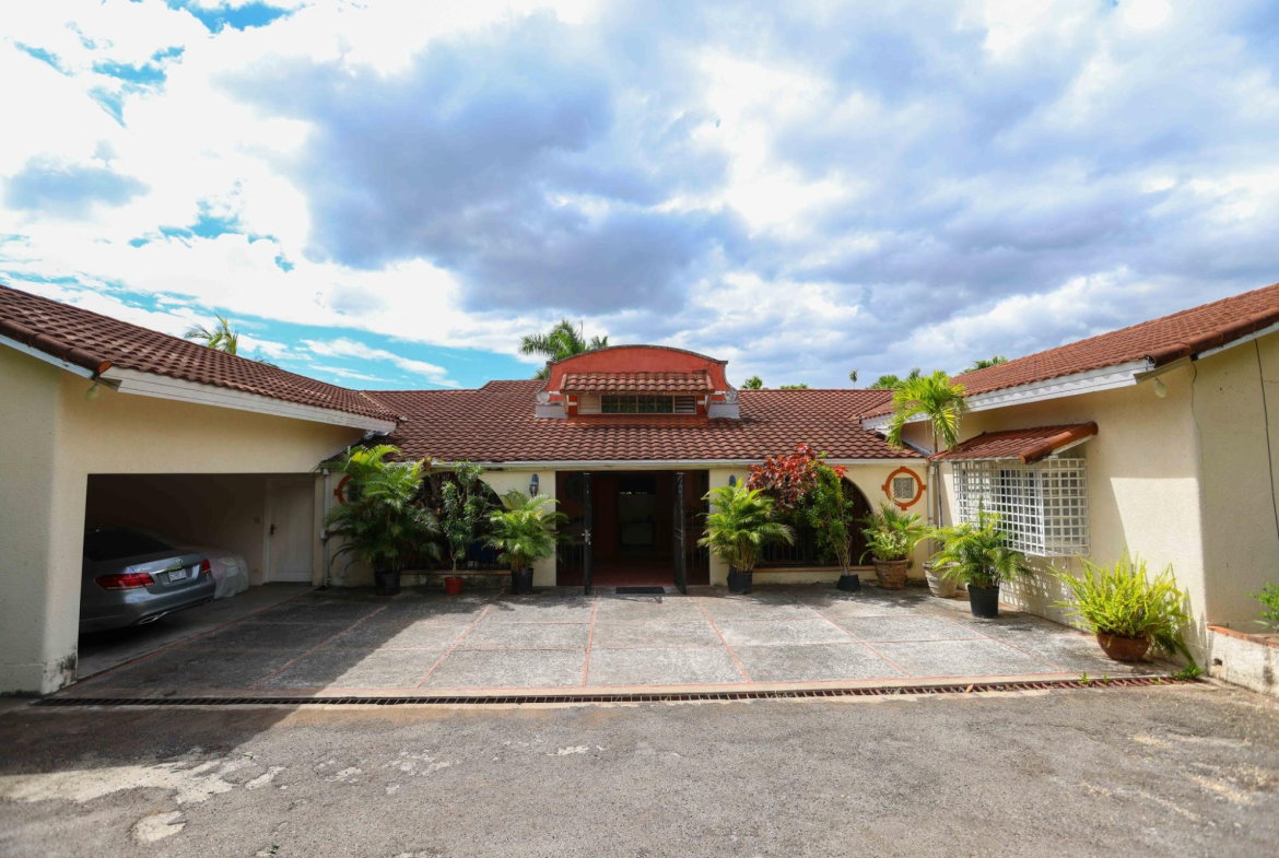 Sixth image of Widcombe Way in Kingston 6, St. Andrew, Jamaica - property is For Sale