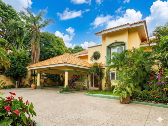 First image of 1-10b Millsborough Crescent in Kingston 6, St. Andrew, Jamaica - property is For Rent