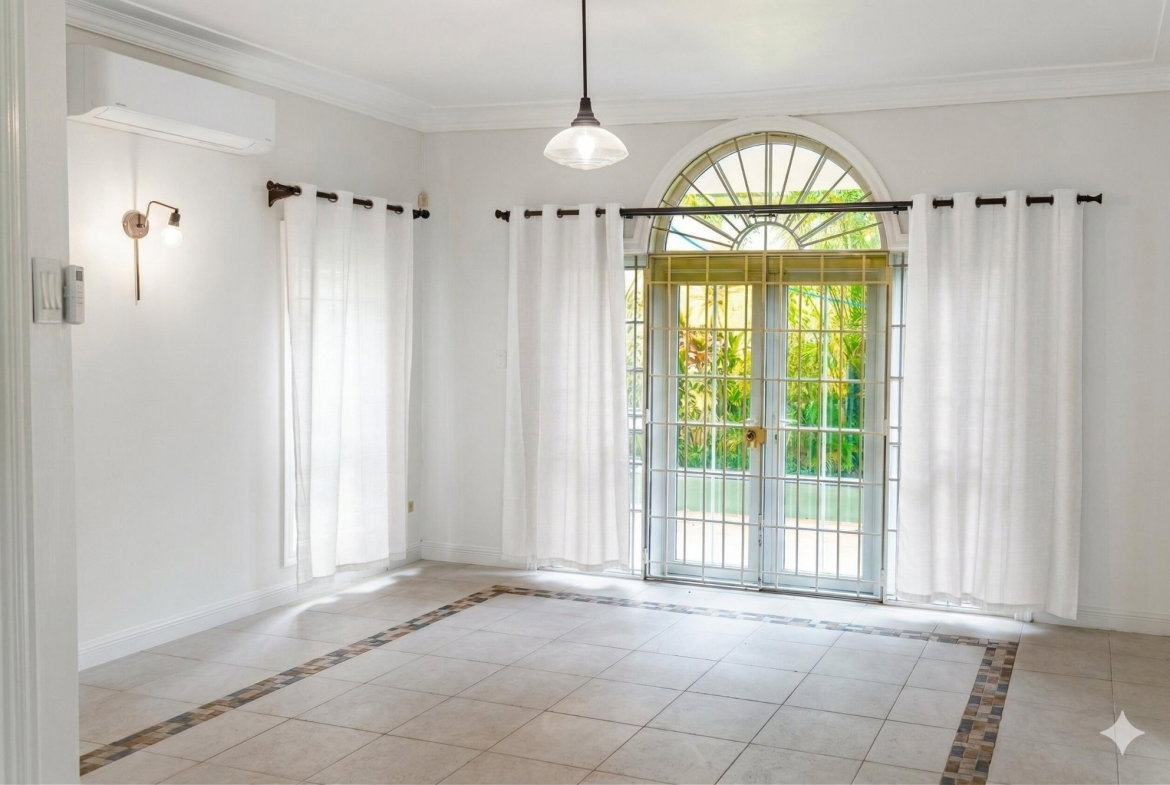 Tenth image of 1-10b Millsborough Crescent in Kingston 6, St. Andrew, Jamaica - property is For Rent