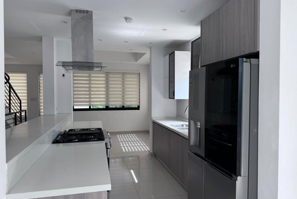 Second image of 10-31 Paddington Terrace in Kingston 6, St. Andrew, Jamaica - property is For Rent