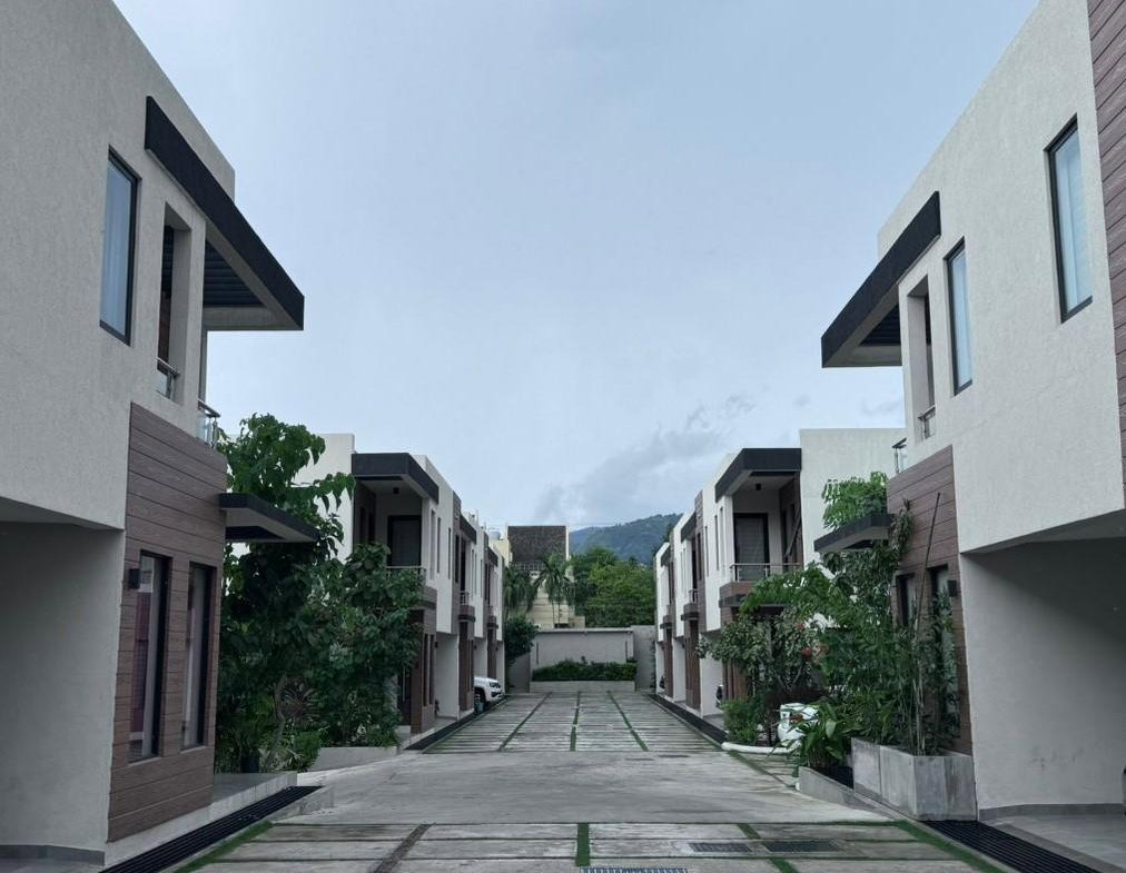 Nineteenth image of 10-31 Paddington Terrace in Kingston 6, St. Andrew, Jamaica - property is For Rent