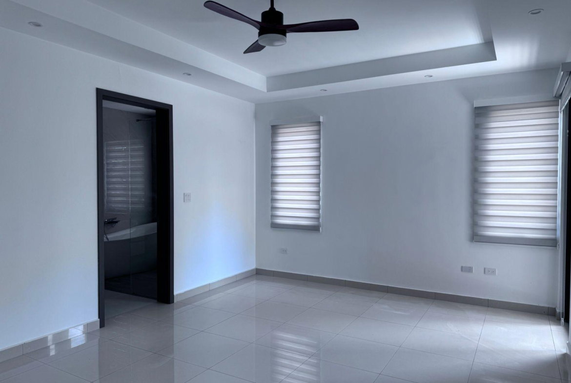 Eighth image of 10-31 Paddington Terrace in Kingston 6, St. Andrew, Jamaica - property is For Rent