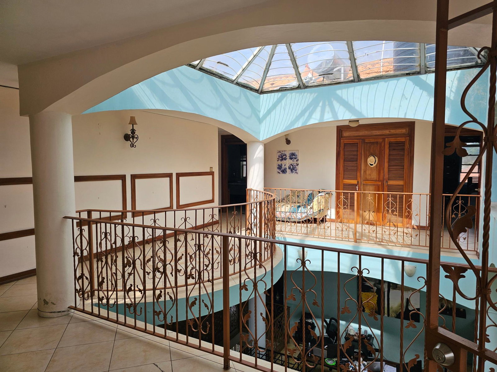 Luxury-5-Bedroom-House-for-Sale-in-St.-Andrew-Jamaica-70-Sunset-Avenue Fourth image of 70 Sunset Avenue in Kingston 8, St. Andrew, Jamaica - property is For Sale