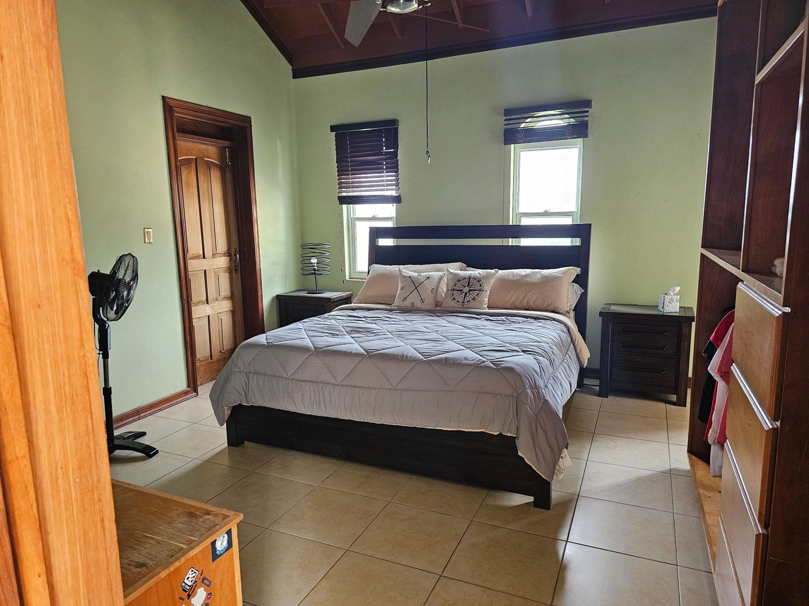 Luxury-5-Bedroom-House-for-Sale-in-St.-Andrew-Jamaica-70-Sunset-Avenue Tenth image of 70 Sunset Avenue in Kingston 8, St. Andrew, Jamaica - property is For Sale