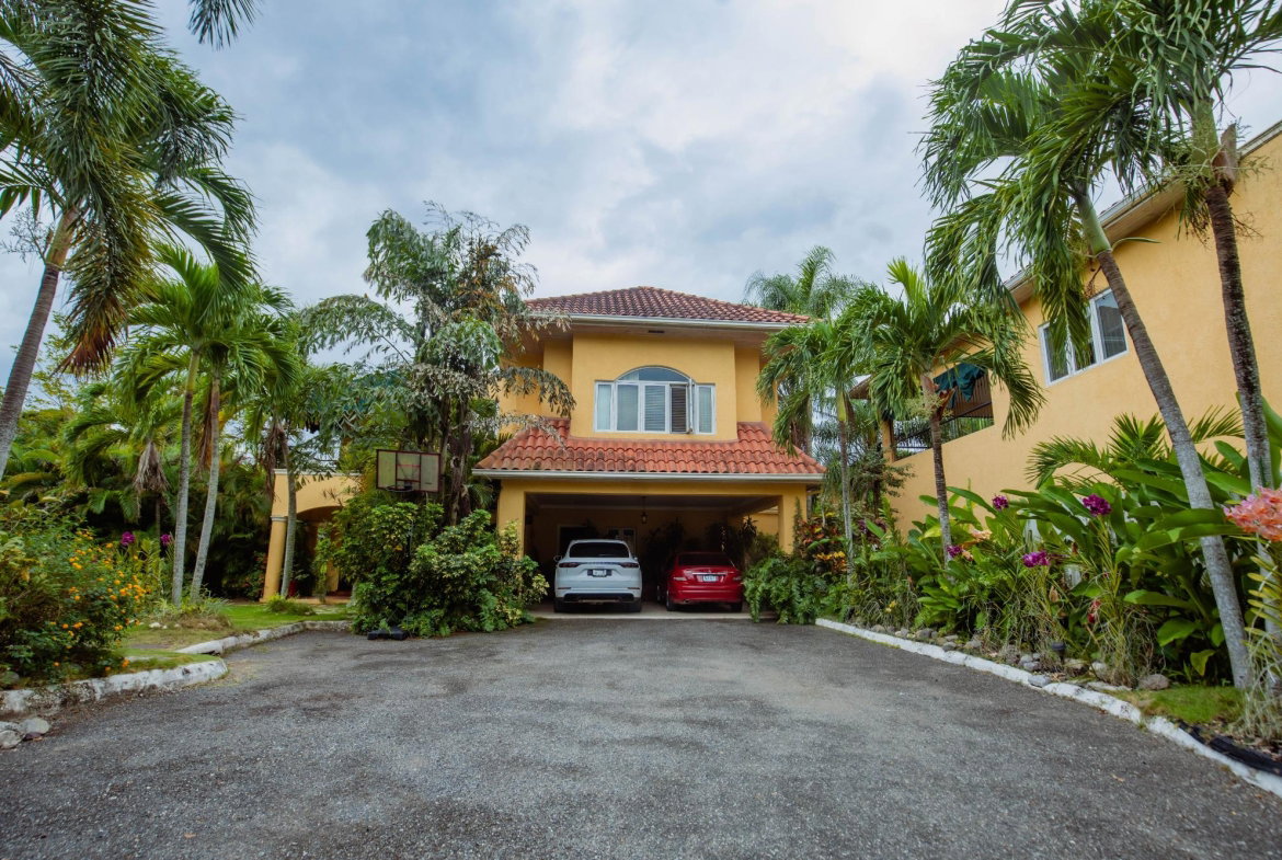 Second image of 19-21 Farringdon Drive in Kingston 6, St. Andrew, Jamaica - property is For Sale