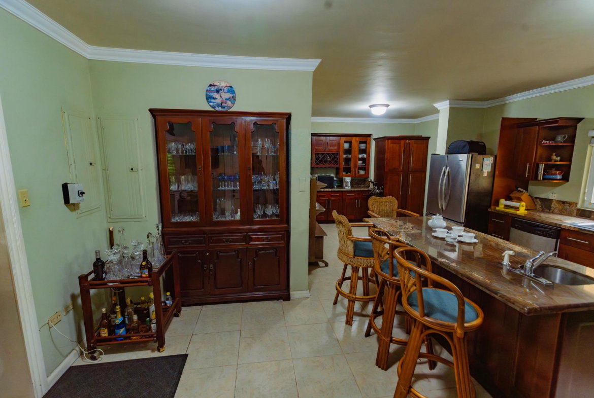 Sixteenth image of 19-21 Farringdon Drive in Kingston 6, St. Andrew, Jamaica - property is For Sale