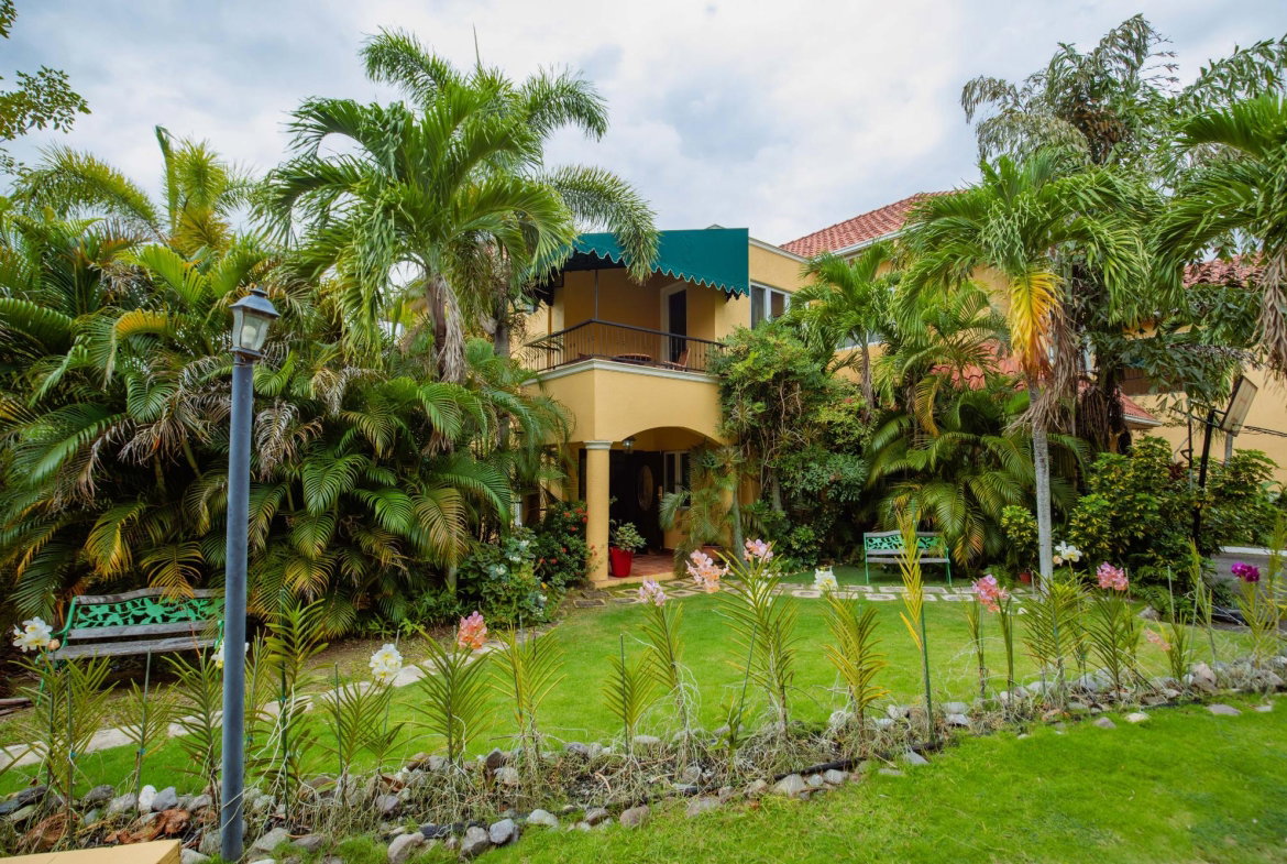 Third image of 19-21 Farringdon Drive in Kingston 6, St. Andrew, Jamaica - property is For Sale