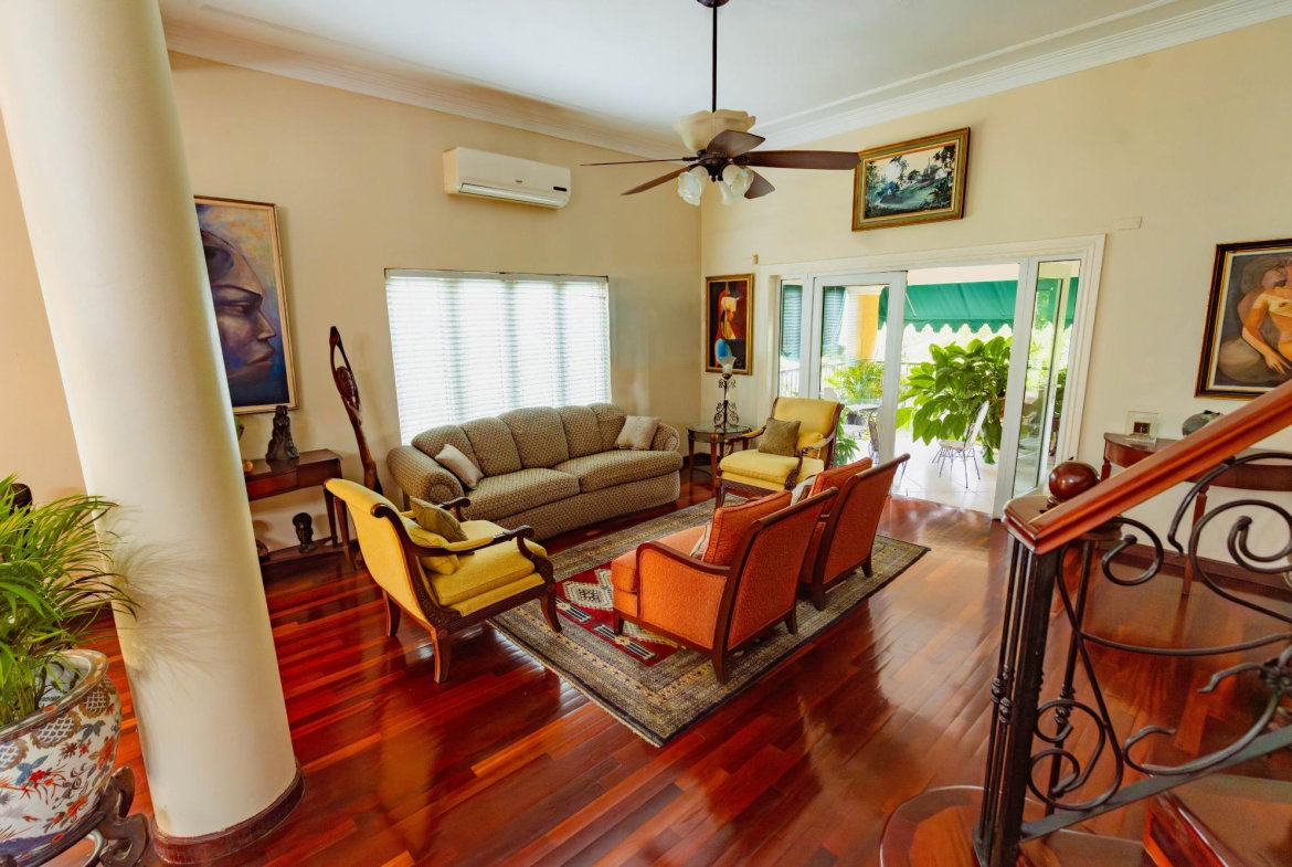 Seventh image of 19-21 Farringdon Drive in Kingston 6, St. Andrew, Jamaica - property is For Sale