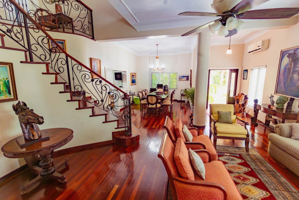 Ninth image of 19-21 Farringdon Drive in Kingston 6, St. Andrew, Jamaica - property is For Sale