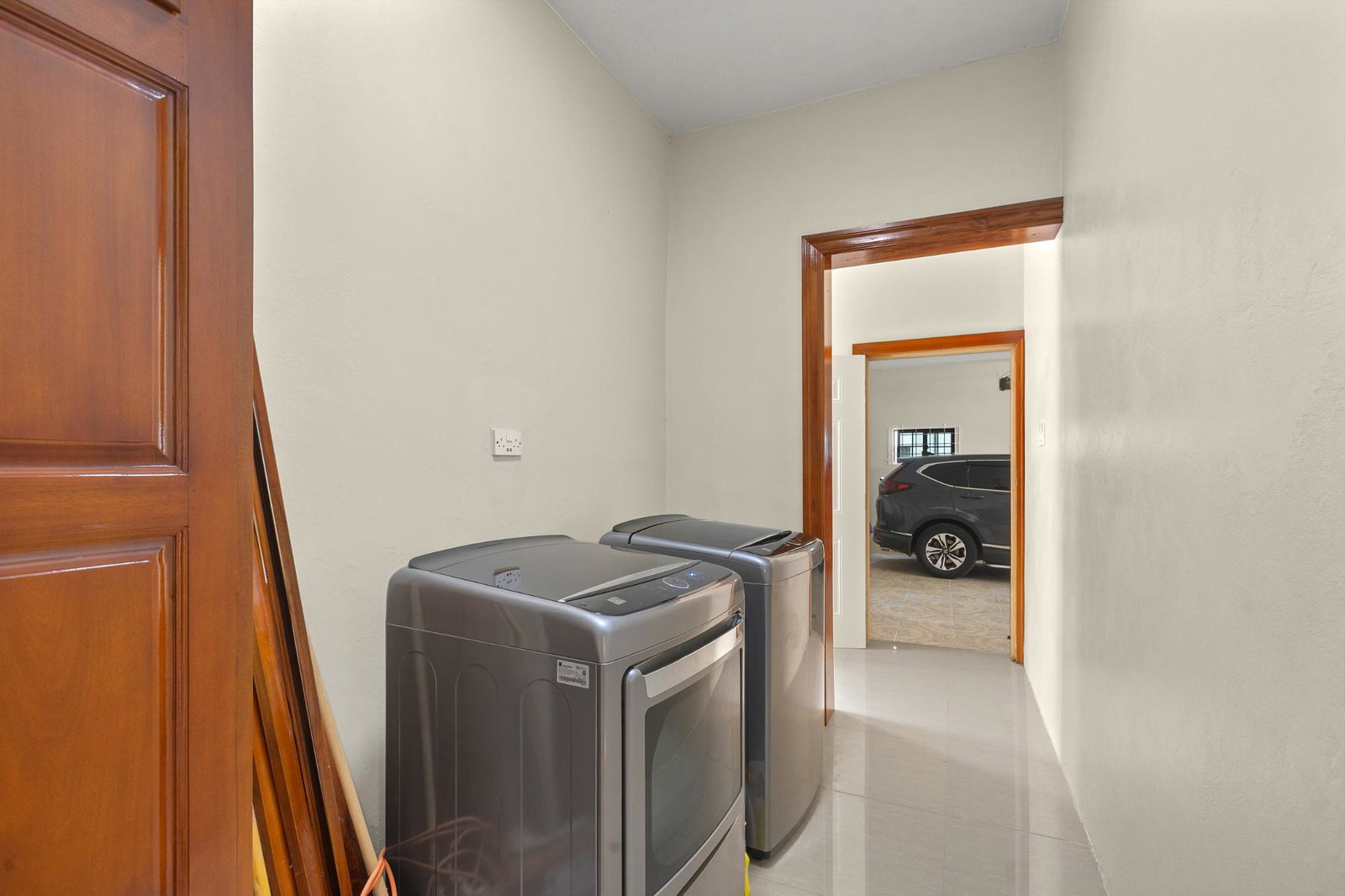 Luxury-6-Bedroom-House-for-Sale-in-Ingleside-Battersea-Mandeville-Jamaica Twelfth image of 14 Ingleside, Battersea Mand in Battersea, Manchester, Jamaica - property is For Sale