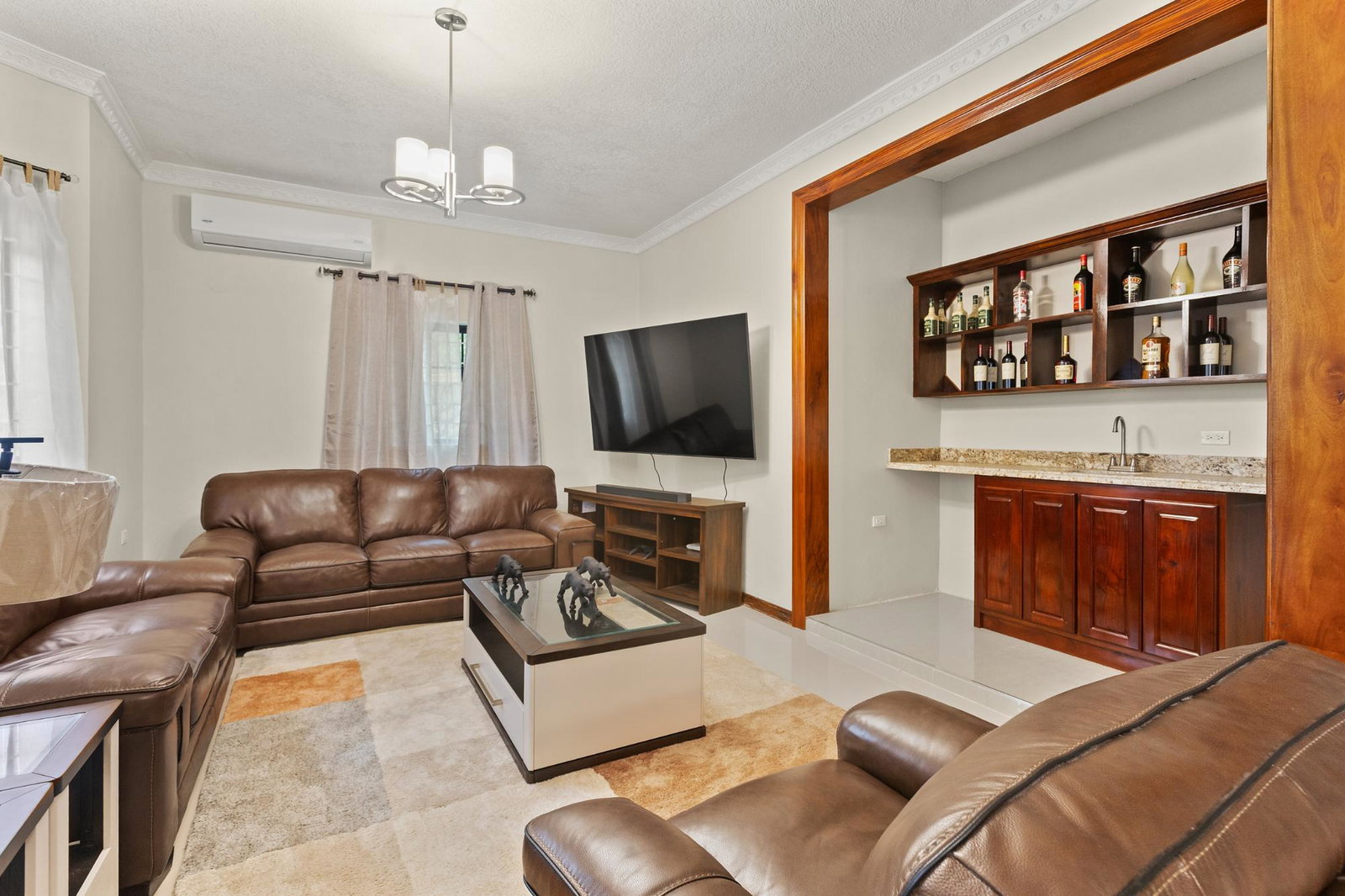 Luxury-6-Bedroom-House-for-Sale-in-Ingleside-Battersea-Mandeville-Jamaica Third image of 14 Ingleside, Battersea Mand in Battersea, Manchester, Jamaica - property is For Sale