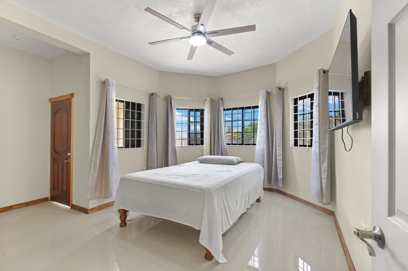 Luxury-6-Bedroom-House-for-Sale-in-Ingleside-Battersea-Mandeville-Jamaica Tenth image of 14 Ingleside, Battersea Mand in Battersea, Manchester, Jamaica - property is For Sale