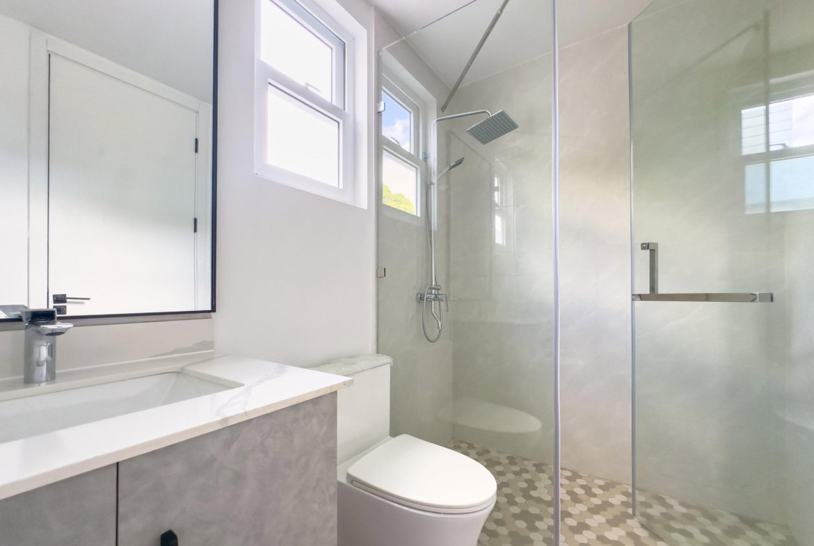 Ninth image of 406-44 Upper Waterloo Road in Kingston 8, St. Andrew, Jamaica - property is For Sale