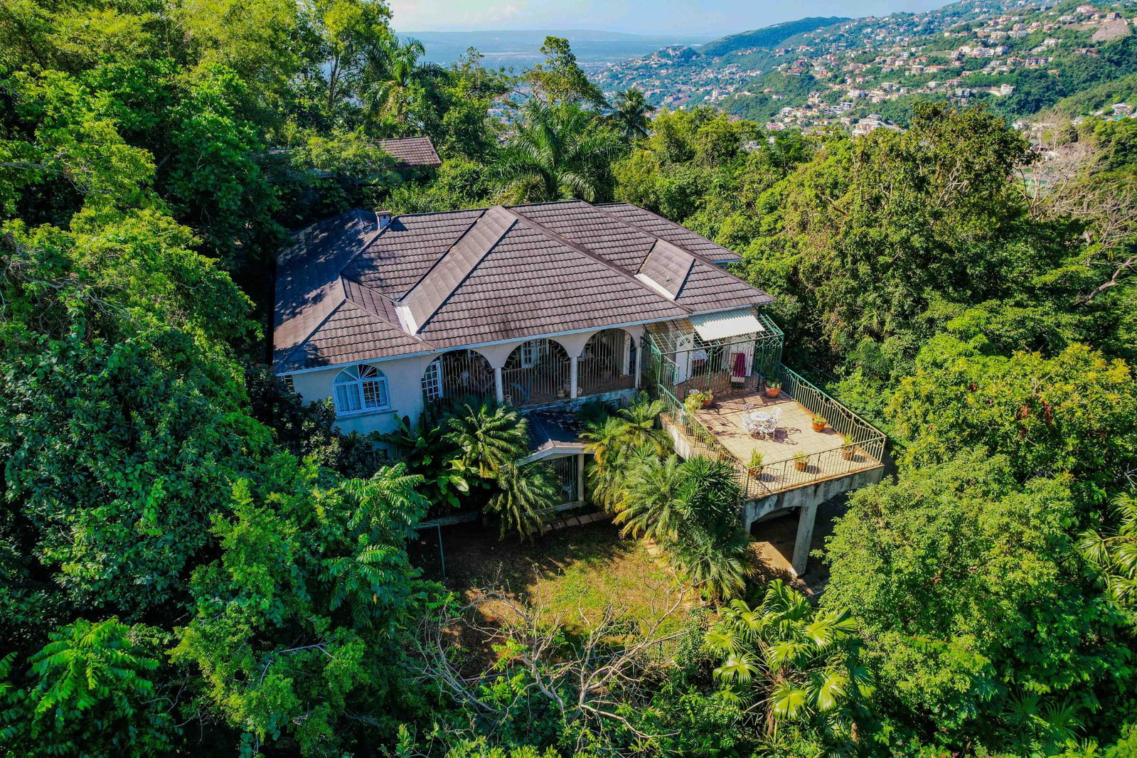 Third image of 25 Stillwell Road in Kingston 8, St. Andrew, Jamaica - property is For Sale