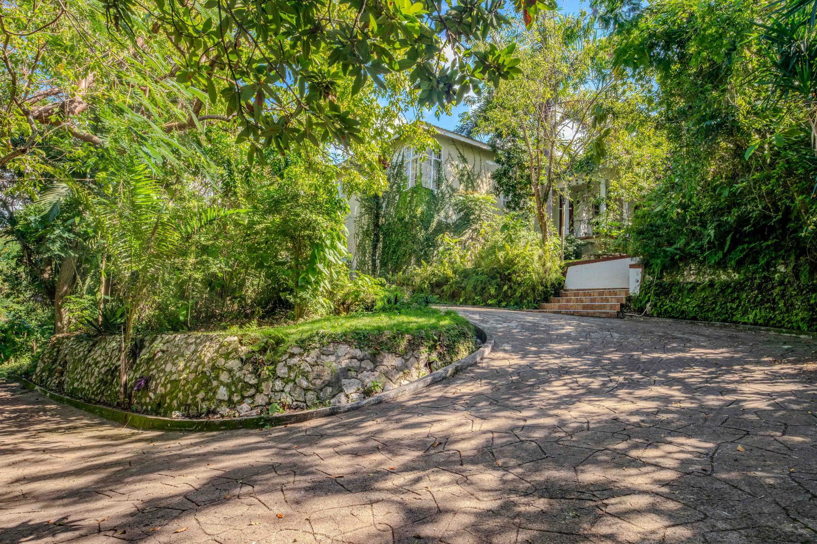 Eighth image of 25 Stillwell Road in Kingston 8, St. Andrew, Jamaica - property is For Sale
