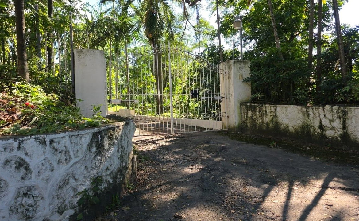 Second image of 2 Long Lane in Kingston 8, St. Andrew, Jamaica - property is For Sale