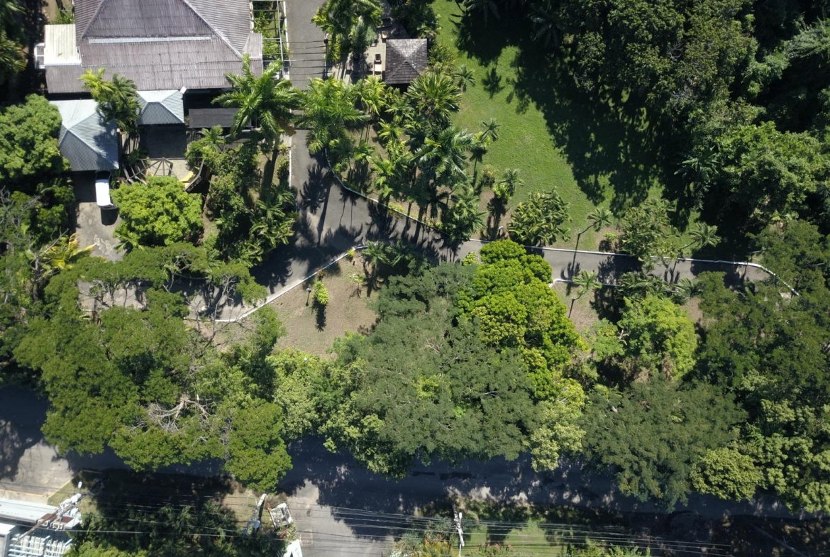 Eleventh image of 2 Long Lane in Kingston 8, St. Andrew, Jamaica - property is For Sale