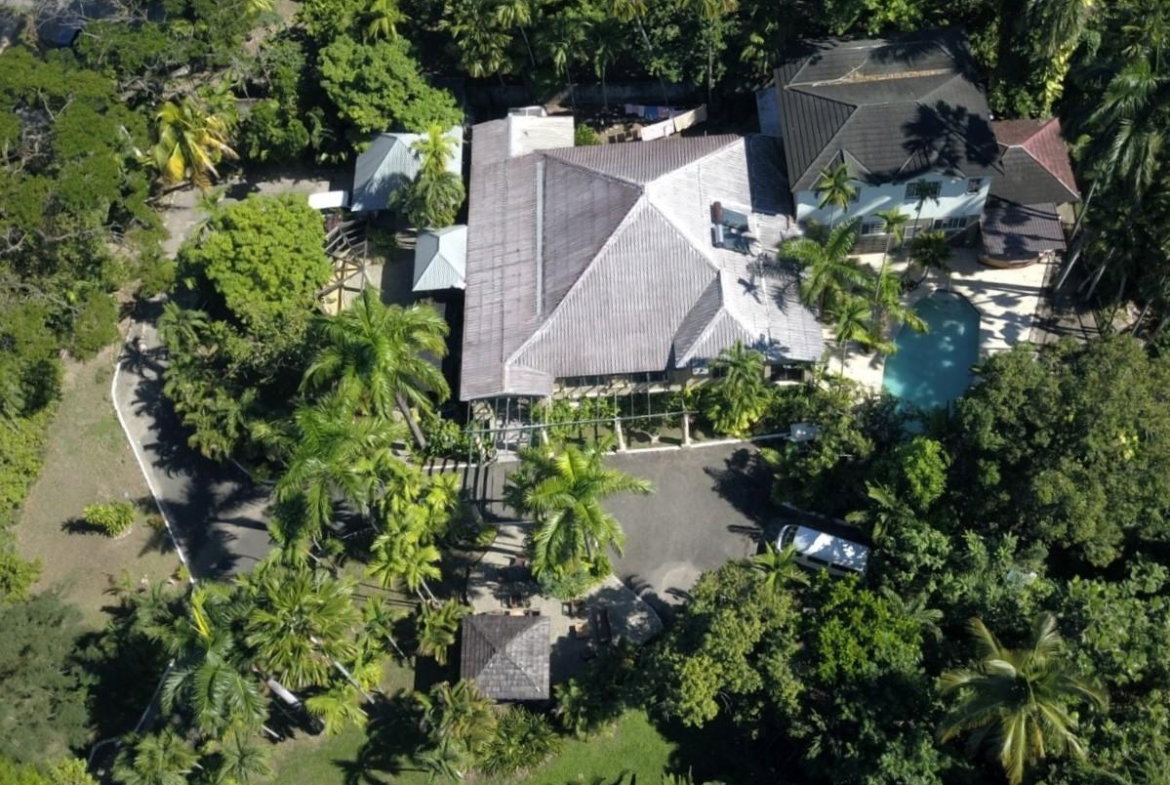 Fourth image of 2 Long Lane in Kingston 8, St. Andrew, Jamaica - property is For Sale