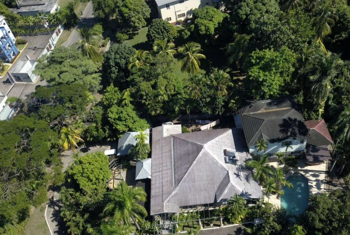Fifth image of 2 Long Lane in Kingston 8, St. Andrew, Jamaica - property is For Sale