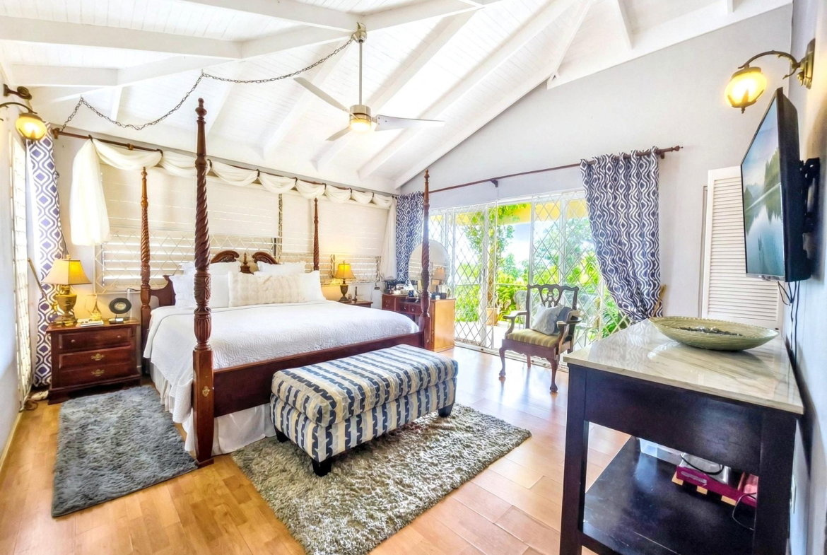 Seventeenth image of 11 Mulberry Avenue in Kingston 6, St. Andrew, Jamaica - property is For Sale