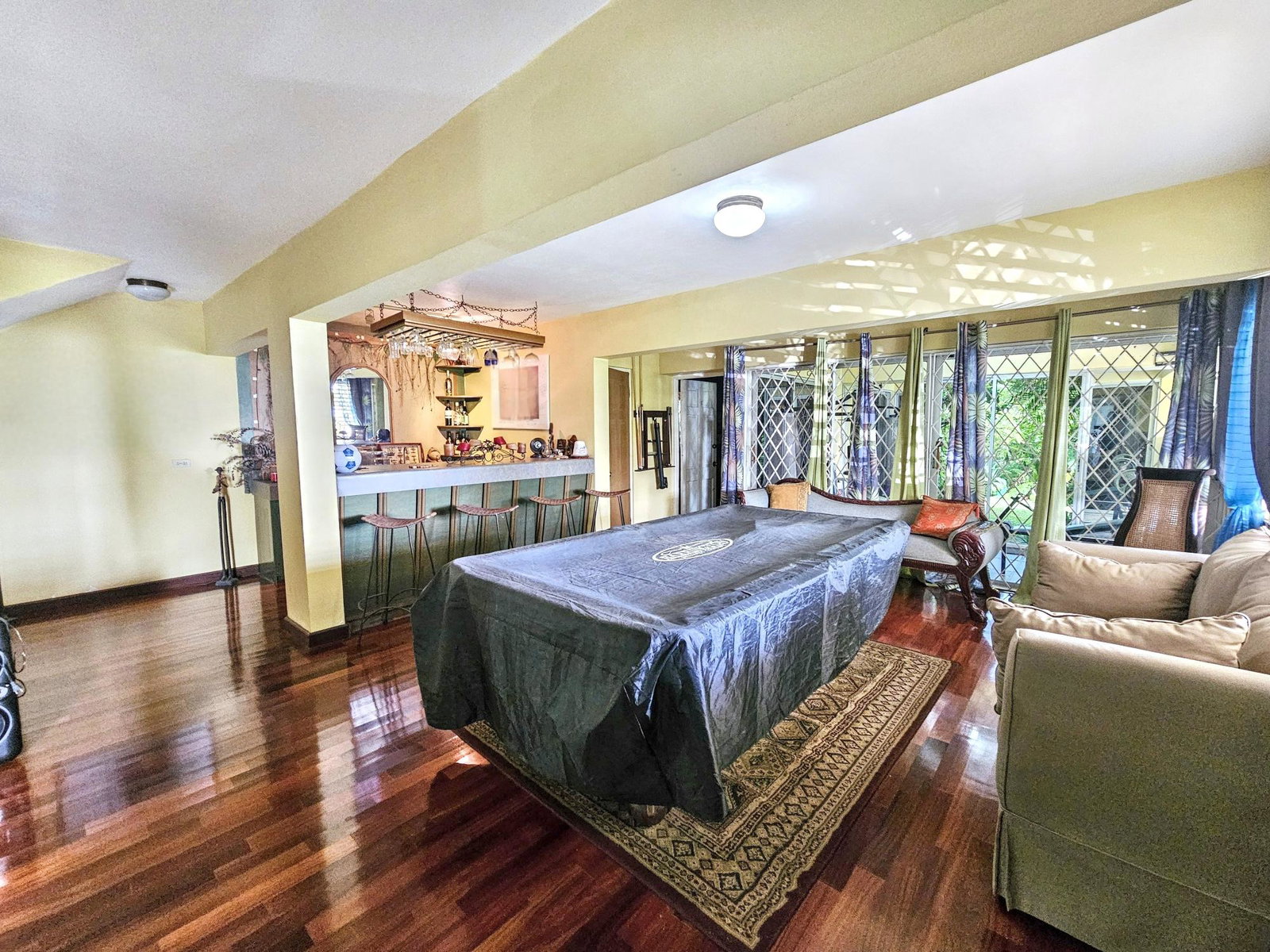 Luxury-Estate-for-Sale-in-St.-Andrew-Jamaica-11-Mulberry-Avenue Third image of 11 Mulberry Avenue in Kingston 6, St. Andrew, Jamaica - property is For Sale