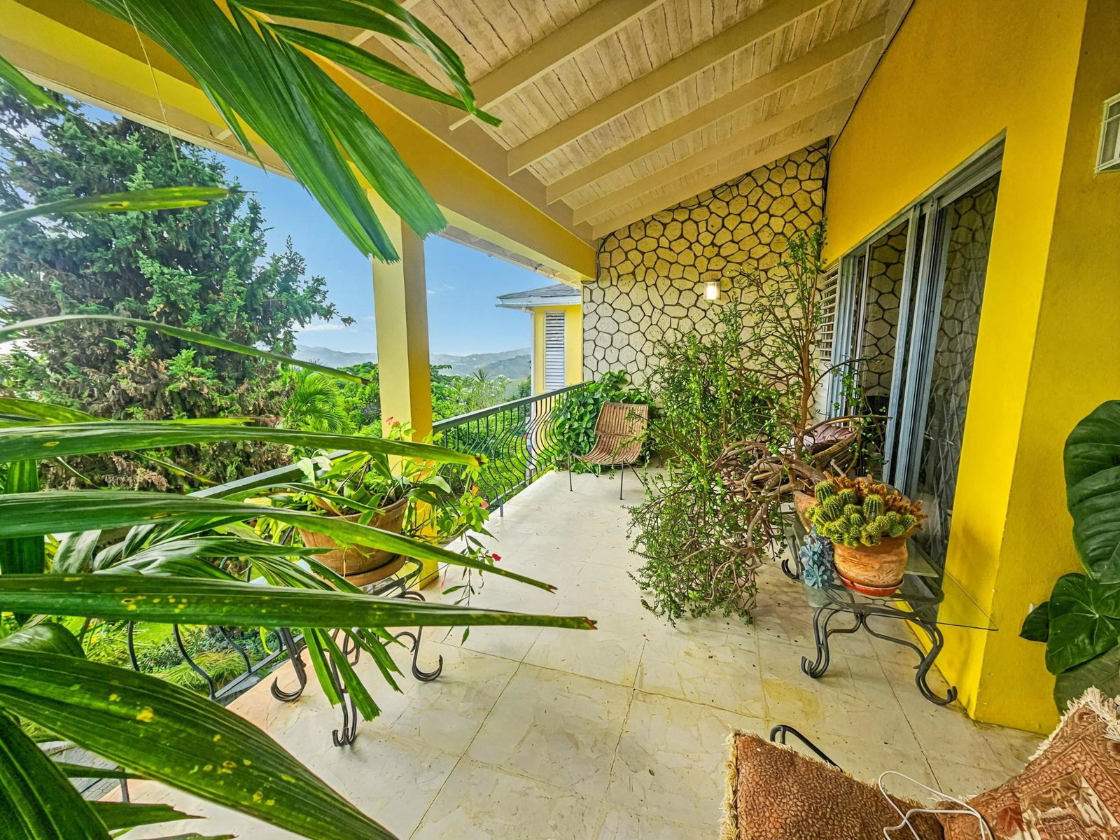 Luxury-Estate-for-Sale-in-St.-Andrew-Jamaica-11-Mulberry-Avenue Seventh image of 11 Mulberry Avenue in Kingston 6, St. Andrew, Jamaica - property is For Sale