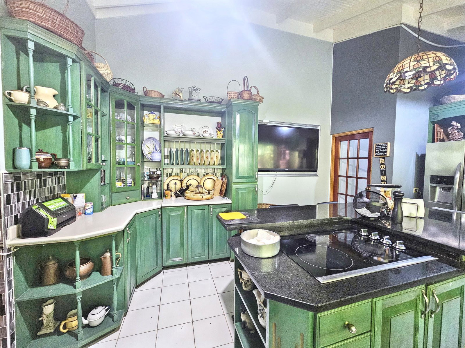Luxury-Estate-for-Sale-in-St.-Andrew-Jamaica-11-Mulberry-Avenue Ninth image of 11 Mulberry Avenue in Kingston 6, St. Andrew, Jamaica - property is For Sale