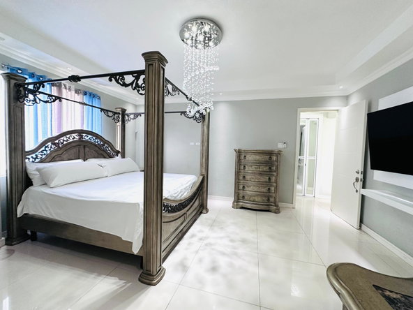 Sixteenth image of 9 Liguanea Ave in Kingston 6, St. Andrew, Jamaica - property is For Rent