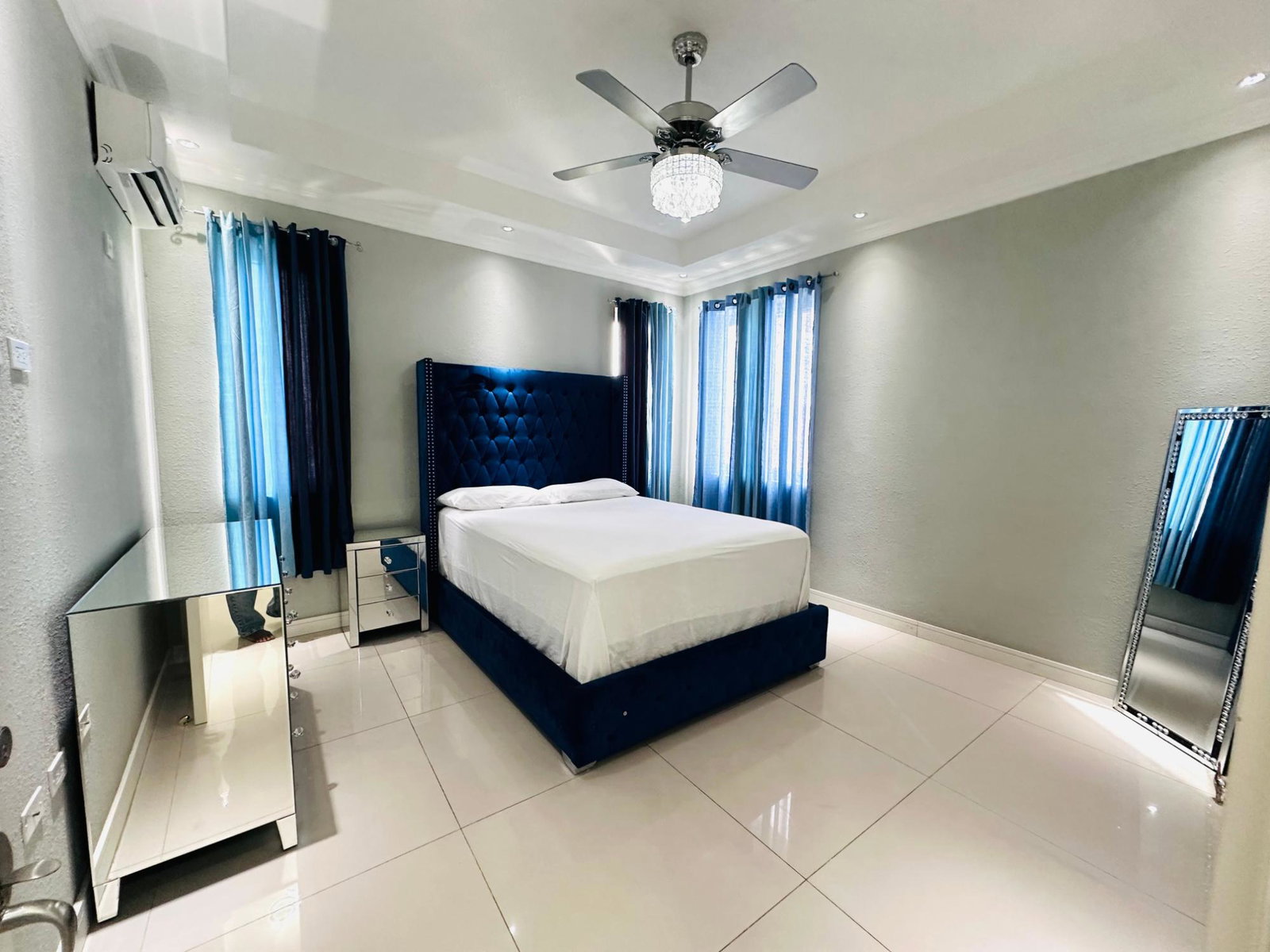 Twenty-First image of 9 Liguanea Ave in Kingston 6, St. Andrew, Jamaica - property is For Rent