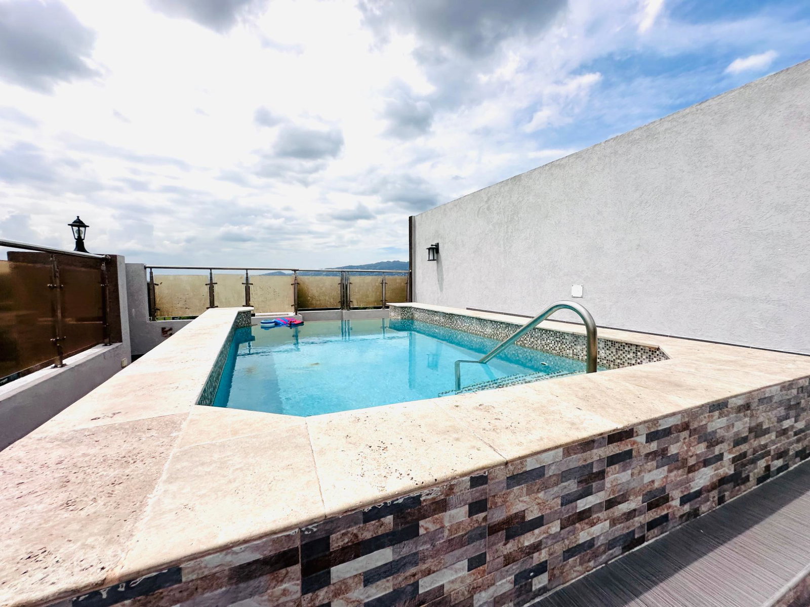 Twenty-Seventh image of 9 Liguanea Ave in Kingston 6, St. Andrew, Jamaica - property is For Rent