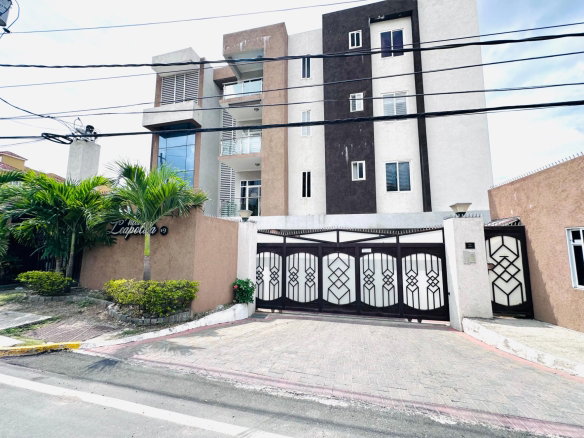 First image of 9 Liguanea Ave in Kingston 6, St. Andrew, Jamaica - property is For Rent