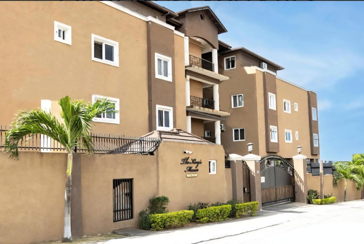 Seventh image of 17-1 Kings Drive in Kingston 6, St. Andrew, Jamaica - property is For Sale