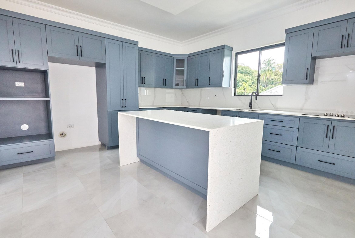 Third image of 6-5 Farringdon Terrace in Kingston 6, St. Andrew, Jamaica - property is For Rent