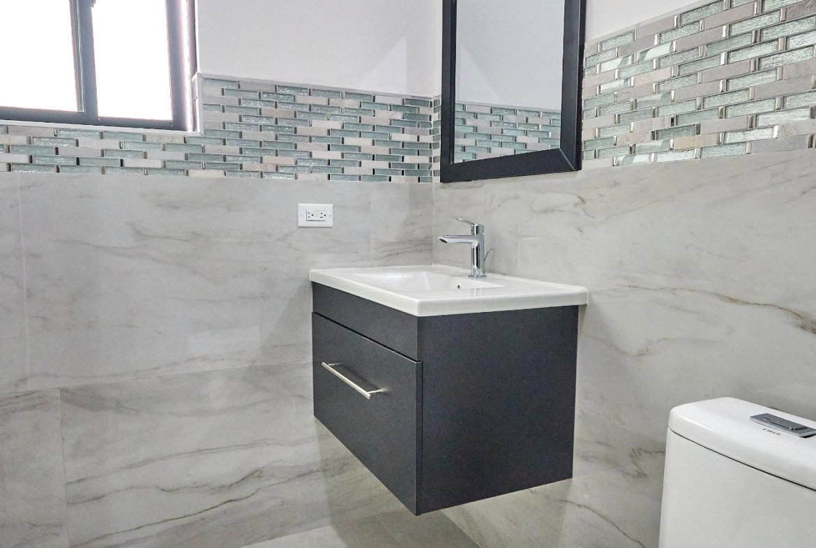 Twenty-Second image of 6-5 Farringdon Terrace in Kingston 6, St. Andrew, Jamaica - property is For Rent