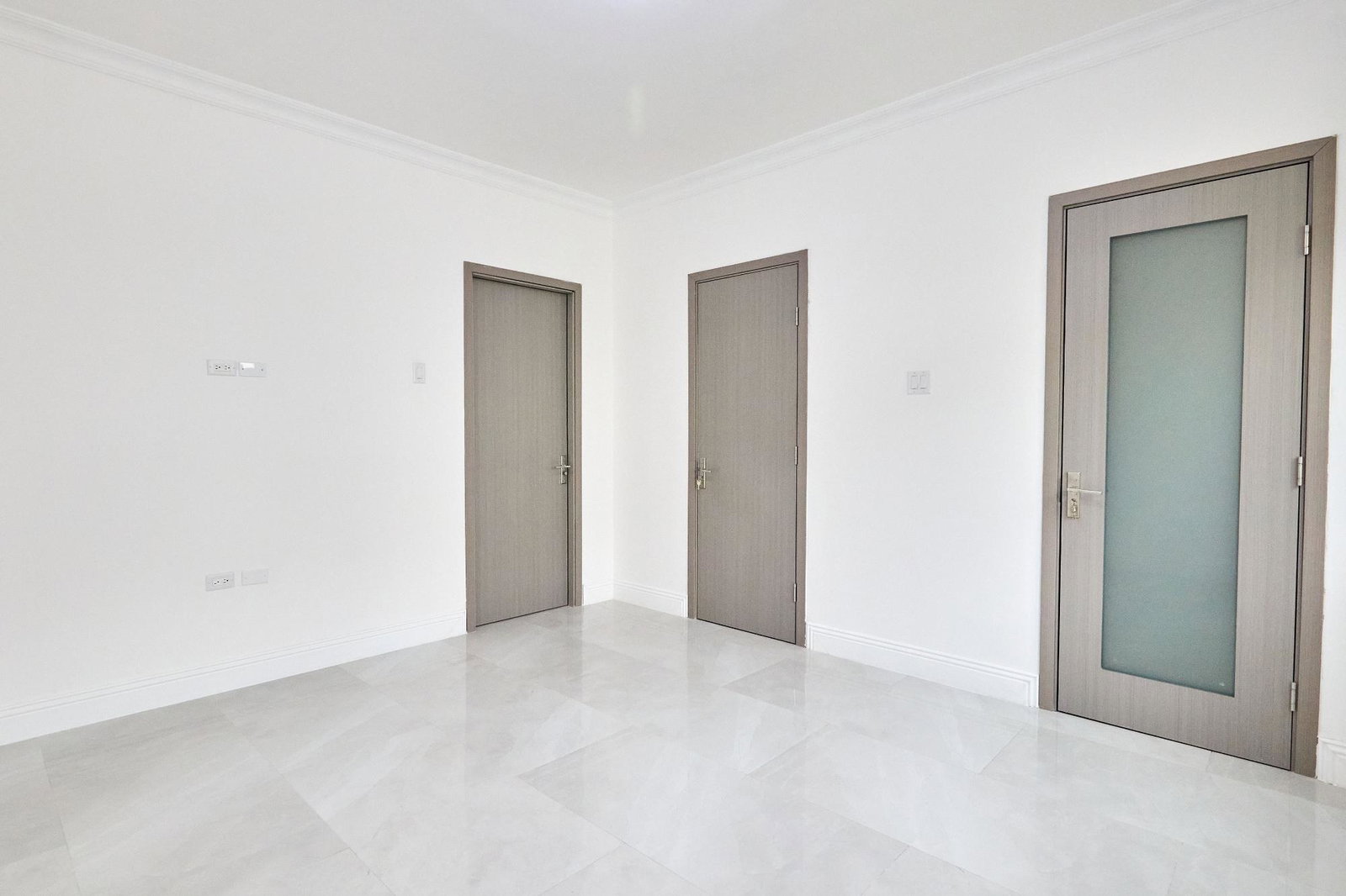 Twenty-Fourth image of 6-5 Farringdon Terrace in Kingston 6, St. Andrew, Jamaica - property is For Rent