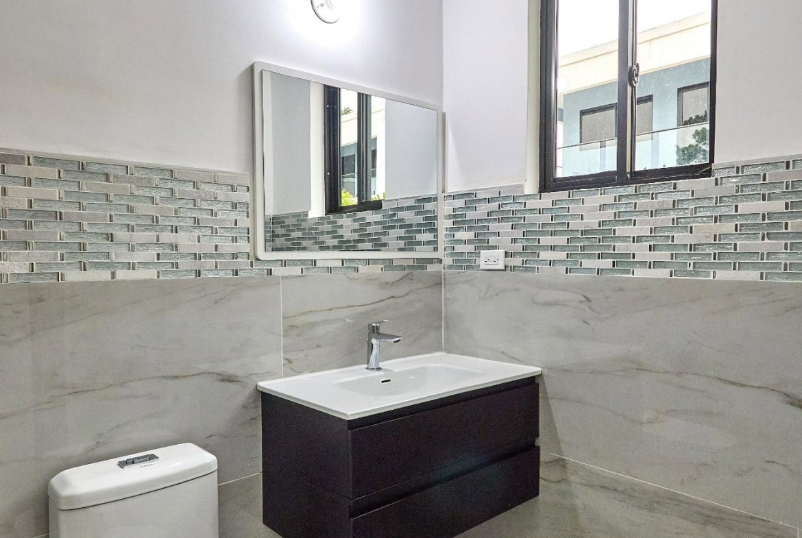 Twenty-Seventh image of 6-5 Farringdon Terrace in Kingston 6, St. Andrew, Jamaica - property is For Rent