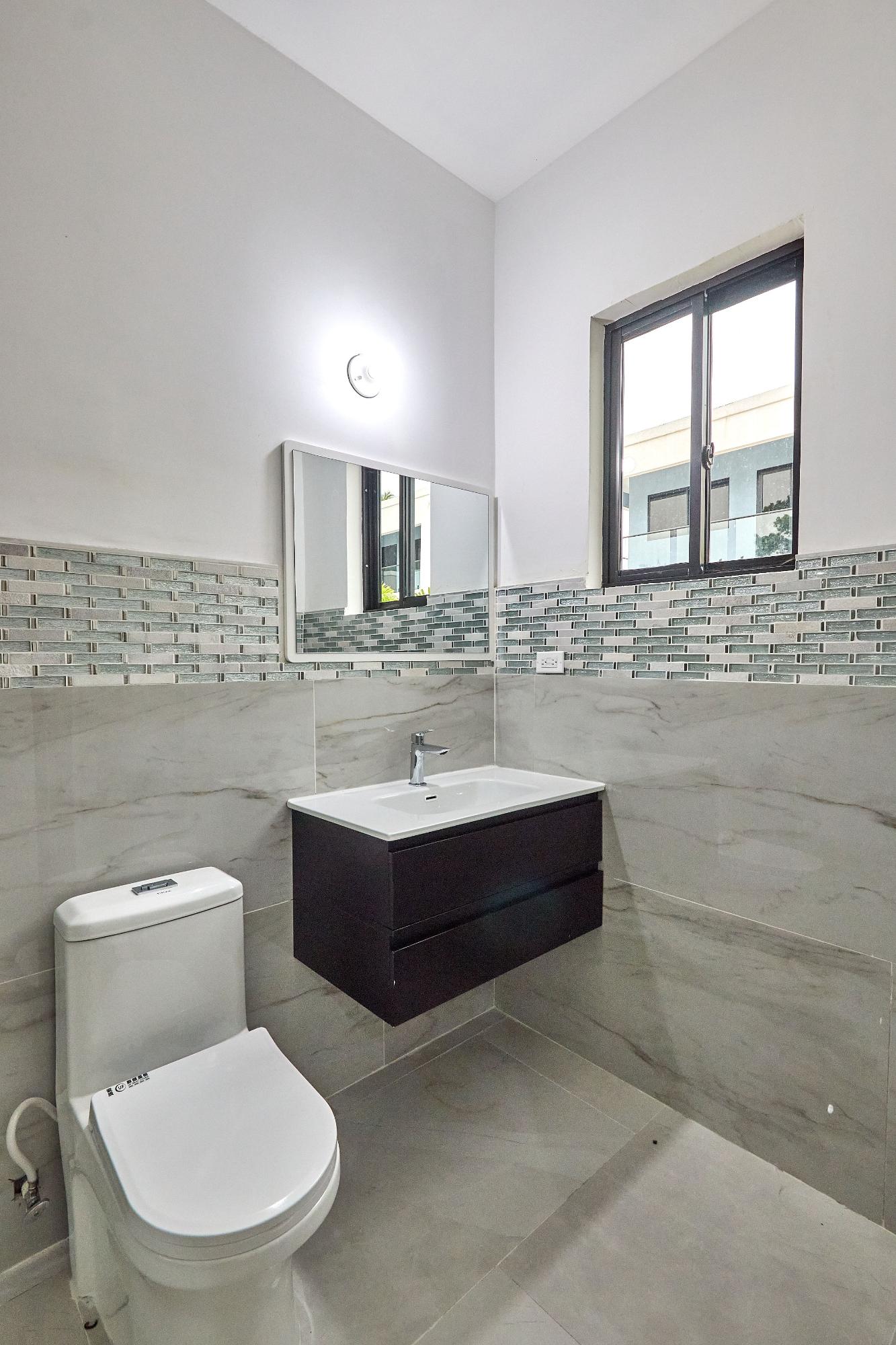 Twenty-Seventh image of 6-5 Farringdon Terrace in Kingston 6, St. Andrew, Jamaica - property is For Rent