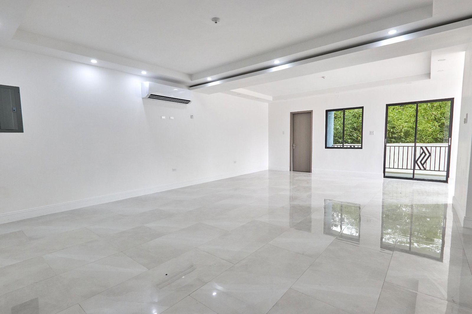 Sixth image of 6-5 Farringdon Terrace in Kingston 6, St. Andrew, Jamaica - property is For Rent