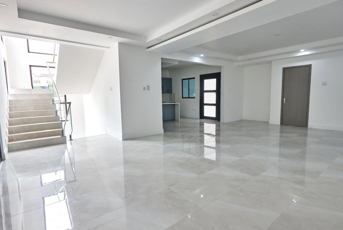 Eighth image of 6-5 Farringdon Terrace in Kingston 6, St. Andrew, Jamaica - property is For Rent