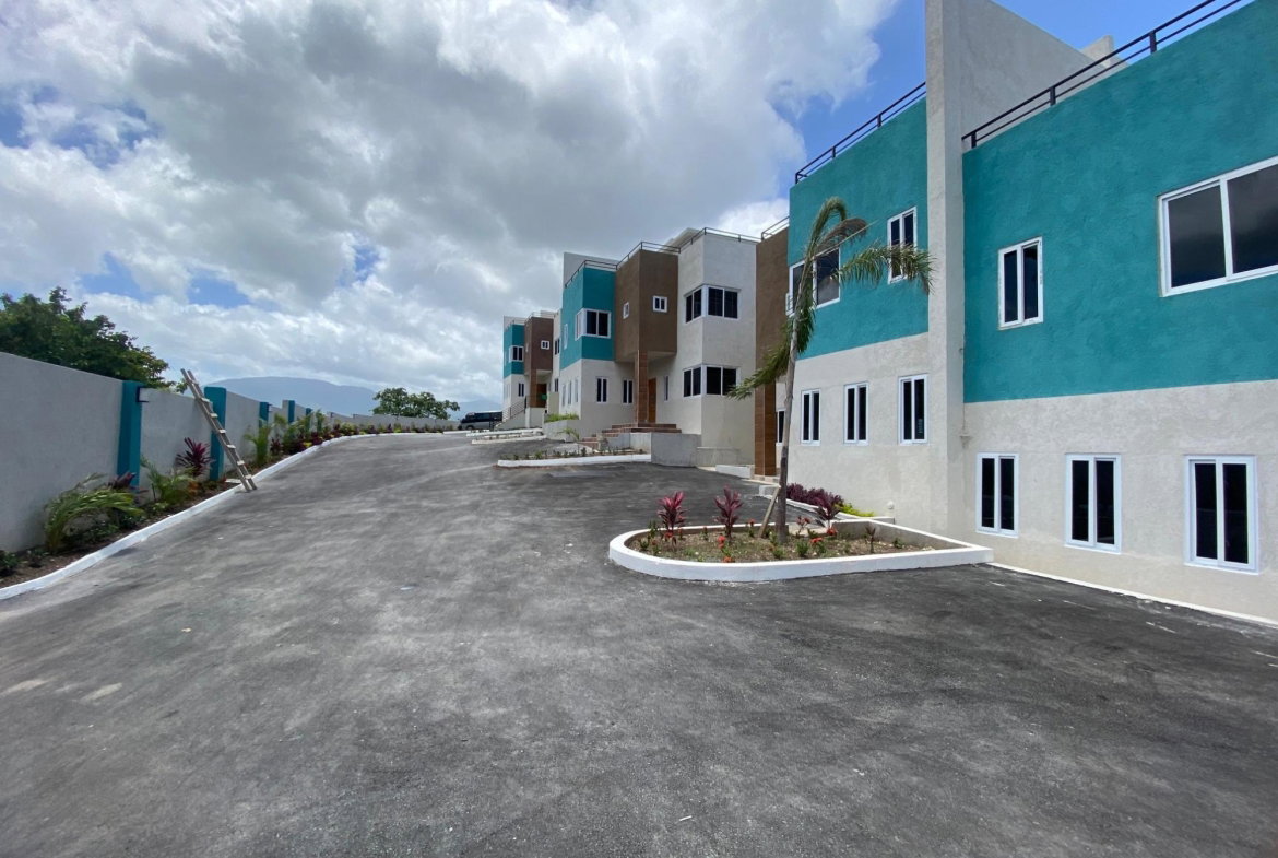 Fifth image of 1-6 Brentwood Terrace, West k in Kingston 19, St. Andrew, Jamaica - property is For Sale