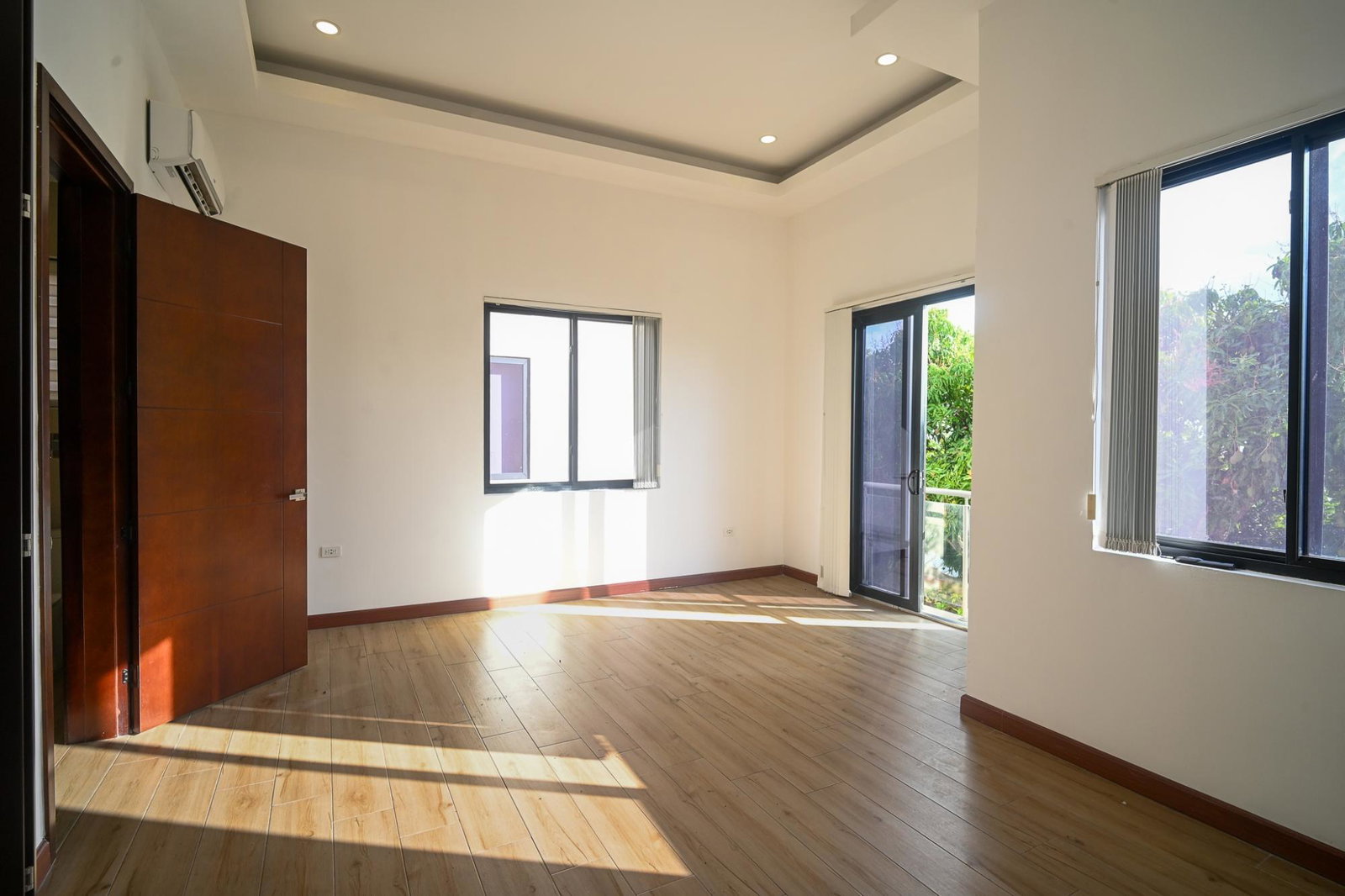 Luxury-Townhouse-for-Sale-in-Cherry-Gardens-Kingston-–-Cereza-Residence Ninth image of 2-5 Cherry Drive in Kingston 8, St. Andrew, Jamaica - property is For Sale