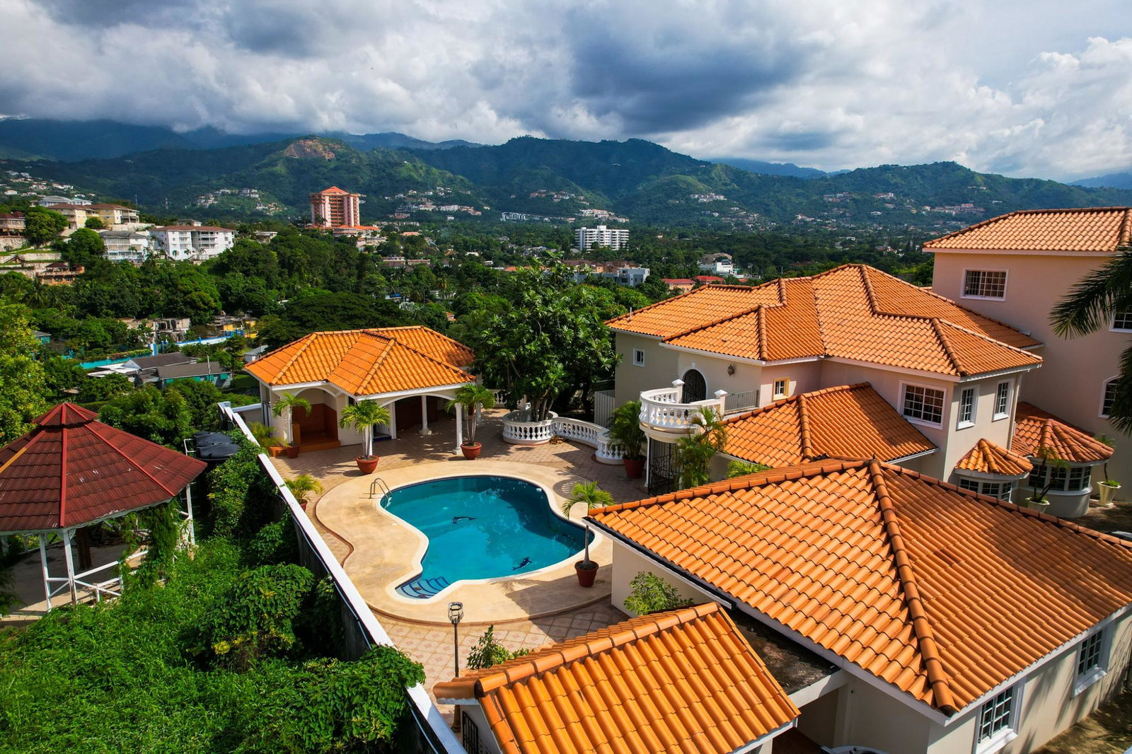 Twelfth image of 4a Grosvenor Heights in Kingston 8, St. Andrew, Jamaica - property is For Sale