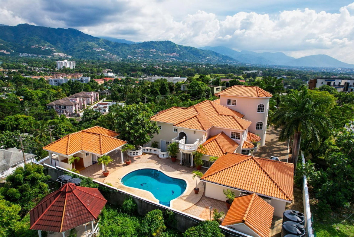 Thirteenth image of 4a Grosvenor Heights in Kingston 8, St. Andrew, Jamaica - property is For Sale